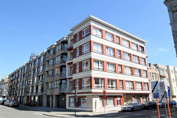 Bemeubeld appartement met terras en zeezicht - Foto 1