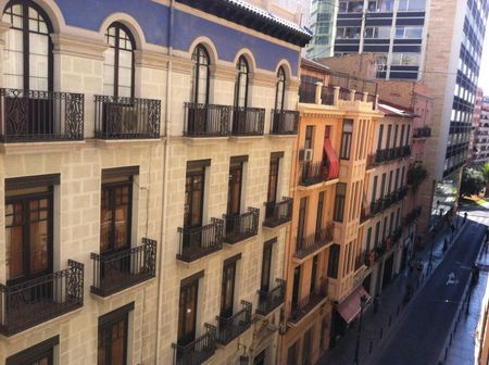 Piso de alquiler en Calle Lopez Torregrosa, 15, Barrio del Centro - Photo 4