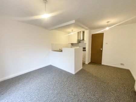 1 bedroom flat to rent - Photo 2