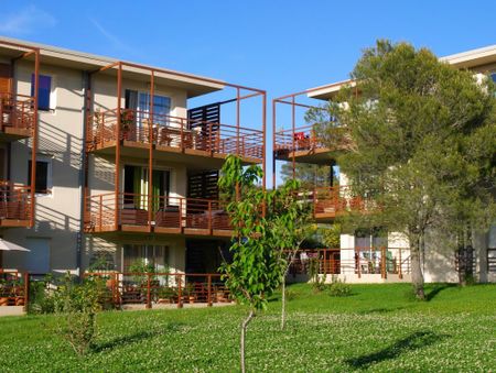 Location Appartement 1 pièce 38m² FREJUS 83600 - Photo 5