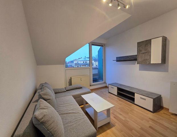 Voll-möblierte und gemütliche Maisonette mit Pantryküche und separater Schlafebene wartet auf Sie! - Photo 1