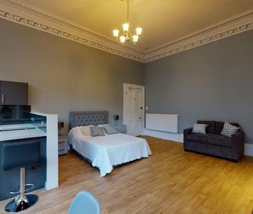 1 bedroom in a house share to rent - Photo 4