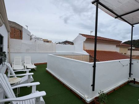 Alquiler de ático en Calle dos Aceras - Photo 2