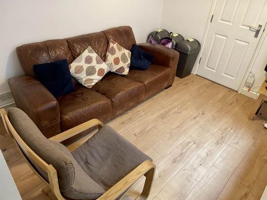 4 bedroom house to rent - Photo 1