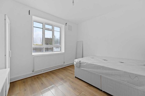 4 bedroom flat to rent - Photo 1