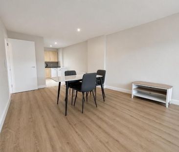 314 College Court Central, Belfast, BT1 6BZ - Photo 3