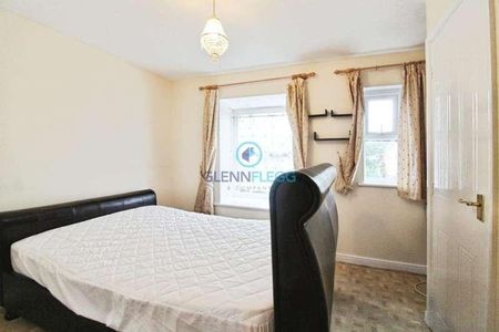 Plaines Close, Slough, SL1 - Photo 2