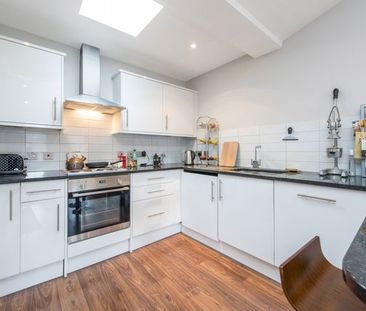 2 Bedroom Mews - Photo 6