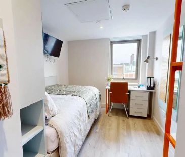 6 Bed Ensuite - Photo 5