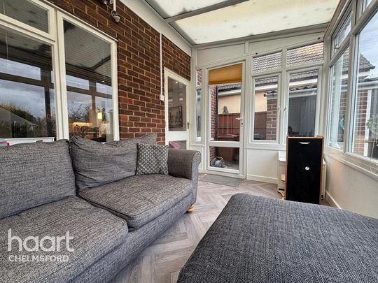 3 bedroom end of terrace house to rent - Photo 1