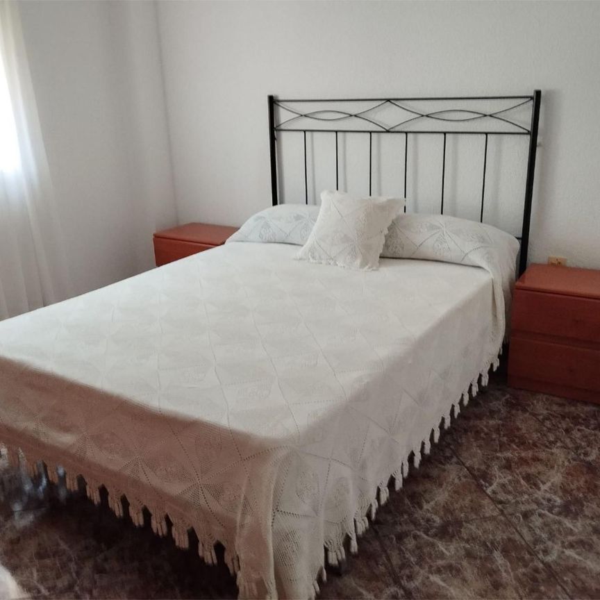 Piso de alquiler en Calle Francisco Pacheco, 7, Los Guindos - Parque Mediterráneo - Santa Paula - Photo 1