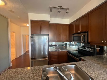 For Lease - 10 Bloorview Place Unit# 721, Toronto, Ontario - Photo 5