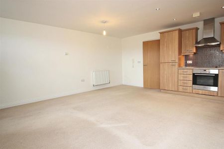 2 bedroom apartment to rent - Photo 4