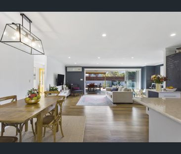 Burleigh Waters Family Home - Photo 2