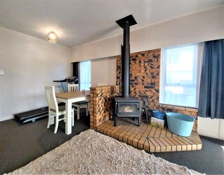 Wonderful Quiet Family Home - Photo 4