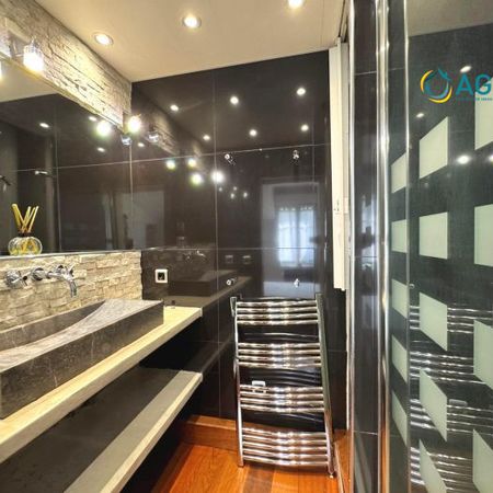 T2 meublé avec place de stationnement - Photo 4