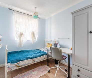 3 bedroom terraced house to rent - Photo 6