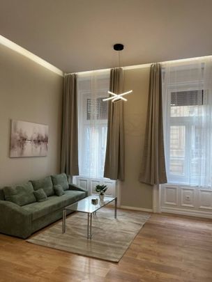 Budapest VII. kerület, Rákóczi út - Fotó 1