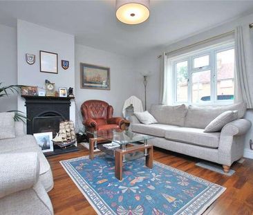 Cedar Way, Guildford, Surrey, GU1 - Photo 1