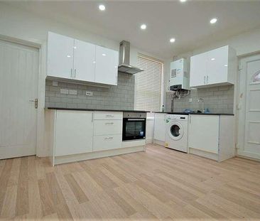 Williamson Avenue Studio, Peterborough, Cambridgeshire, PE3 - Photo 3