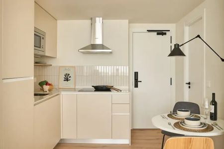 Calle de Perdiguera, Alcobendas, Community of Madrid 28108 - Photo 4