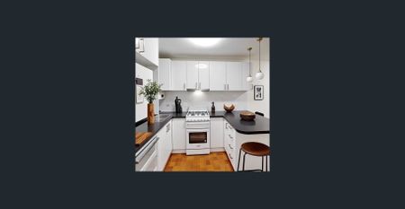 Modern 1-Bedroom Unit in Westmead: Convenience, Comfort, and Style! - Photo 4