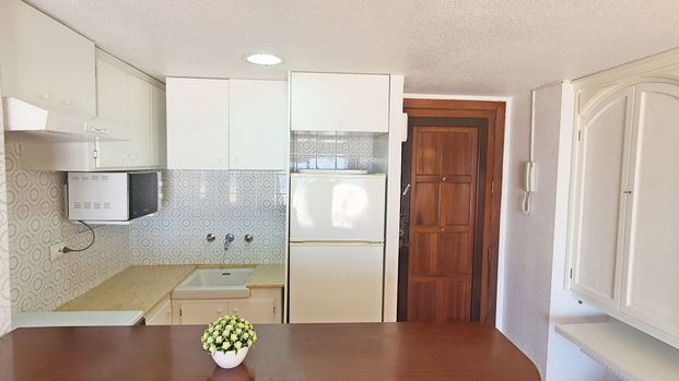 Apartamento de alquiler en Carrer de la Ràbida, 1, Playa de Gandia - Photo 1