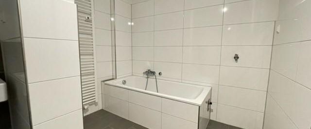 *Balkon*saniert*Wannenbad*super Lage* - Photo 1