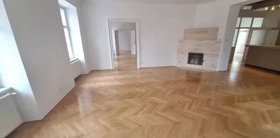 Hier müssen Sie nicht mehr mit der Kirche ums Kreuz - Superschön, ruhig gelegen und unbefristet Nahe Franziskanerplatz - Photo 2