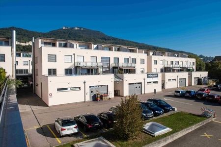 Living in the Mühlefeld shopping center - Photo 4