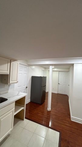 For Lease - 537 Navigator Drive Unit# Basement, Mississauga, Ontario - Photo 4