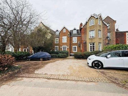 Upton Park, Slough, Buckinghamshire, SL1 - Photo 4