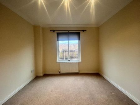 3 bedroom semi-detached house to rent - Photo 4