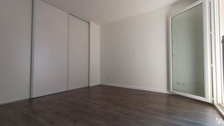 T2 – 41.09 m² - 1 CHAMBRE - 1BALCON - 1 STATIONNEMENT - ONLY SWAN – 5 RUE EUGENE POTTIER 69 GIVORS - Photo 2