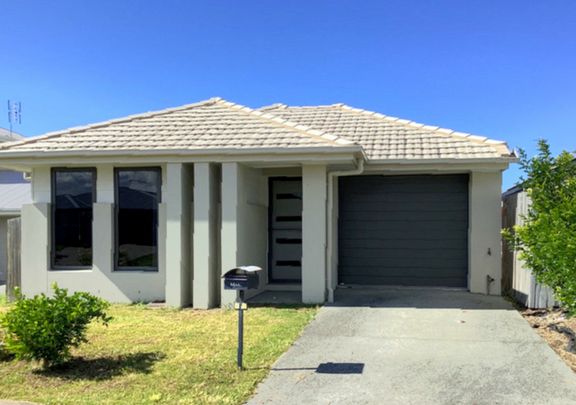 Low maintenance home in Pimpama - what more could you want?! - Photo 1