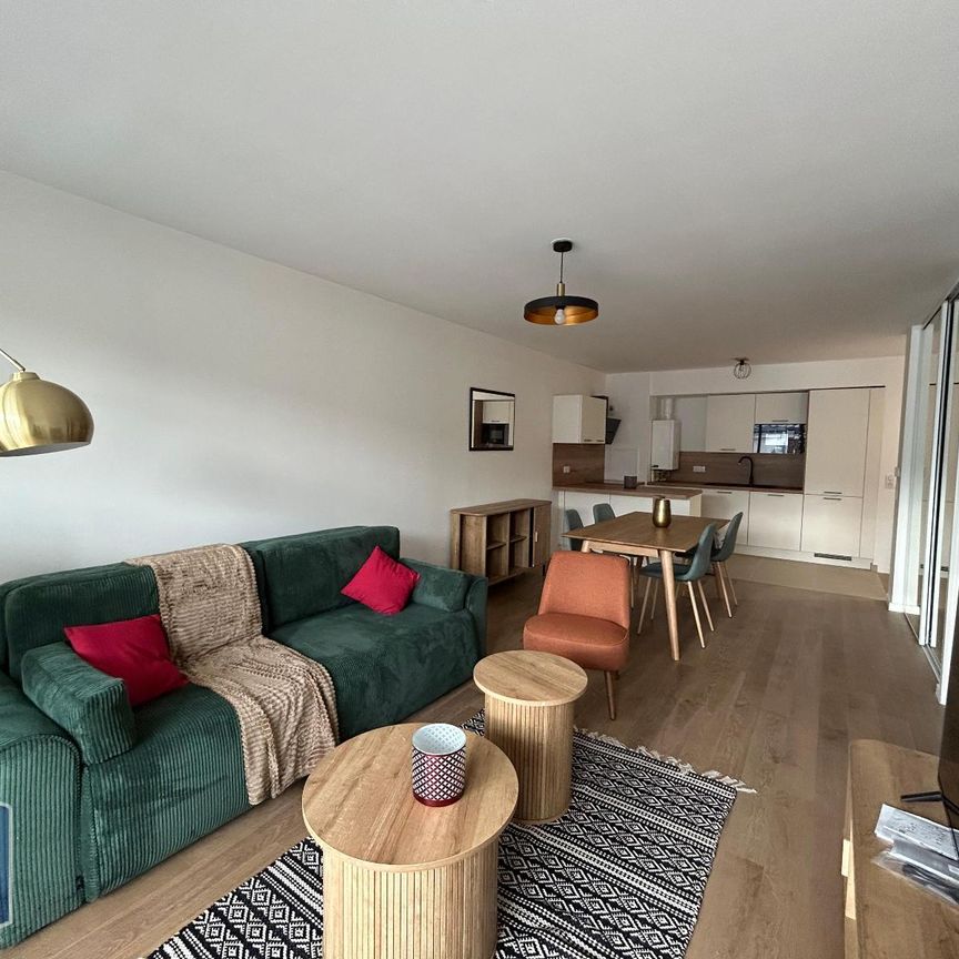 Location Appartement 3 pièces 70m² SURESNES 92150 - Photo 1