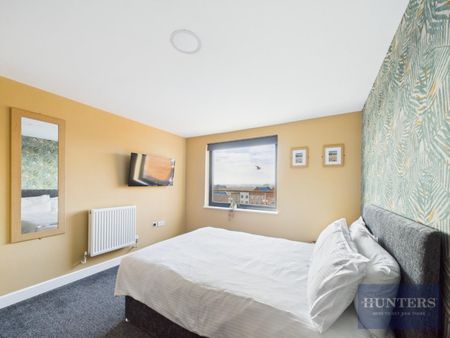 1 bedroom Flat To Let - Photo 5