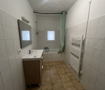 Sommières Hors Centre Piéton - Appartement de type F3 de 54,94m2 en... - Photo 6