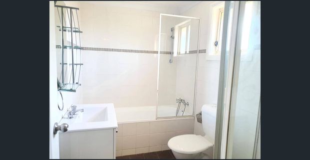 Beautiful 3 Bedroom House - Photo 1