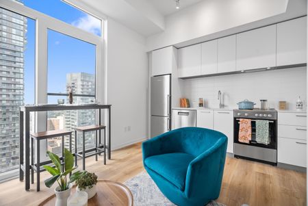 For Lease - 101 Roehampton Avenue Unit# 2211, Toronto, Ontario - Photo 2