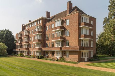 Manor Court, Grange Road, Cambridge - Photo 2