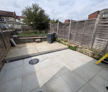 4 bedroom terraced house to rent - Photo 4