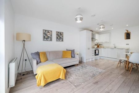 2 bedroom apartment to rent - Photo 3