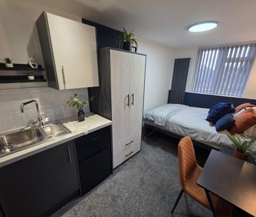 Studio to rent - Photo 3