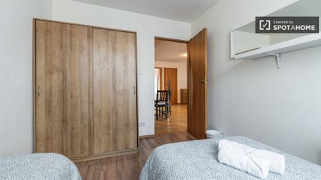 2-bedroom apartment to rent in Drimnagh, Dublin - Photo 2