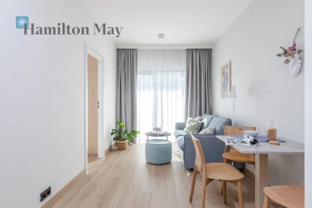 Elegancki apartament z dwoma sypialniami i balkonem w prestiżowej inwestycji na Mokotowie - Zdjęcie 3