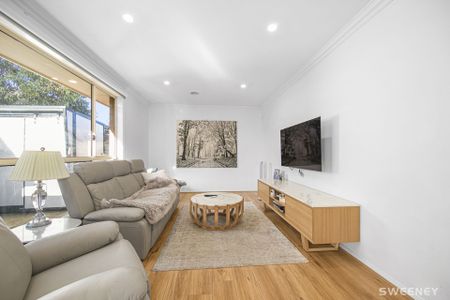 Conveniently positioned, quiet and spacious residence - Photo 2