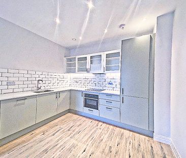 Pembroke Broadway, Camberley, Surrey, GU15 - Photo 4