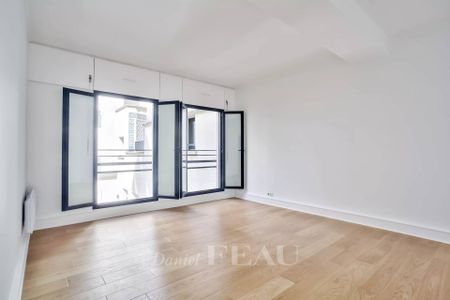 Location appartement, Paris 9ème (75009), 2 pièces, 64.2 m², ref 84171617 - Photo 4