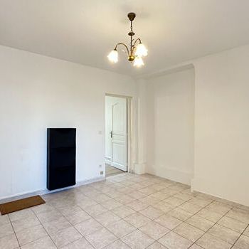 Appartement 2 pièces 48m2 REIMS 577 euros - Photo 1